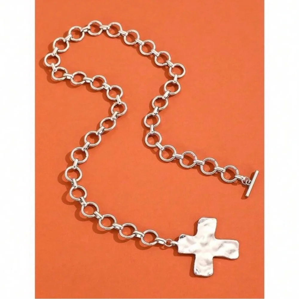 Silver‎ Tone Cross Pendant Necklace